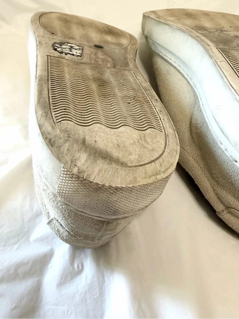 COMMON PROJECTS Suede Achilles Low Sneakers Size 7